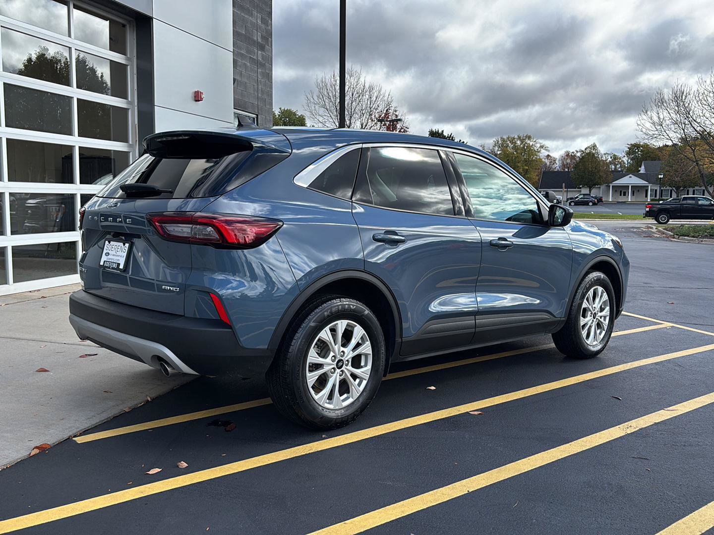 Certified 2023 Ford Escape Active AWD/4WD image 6