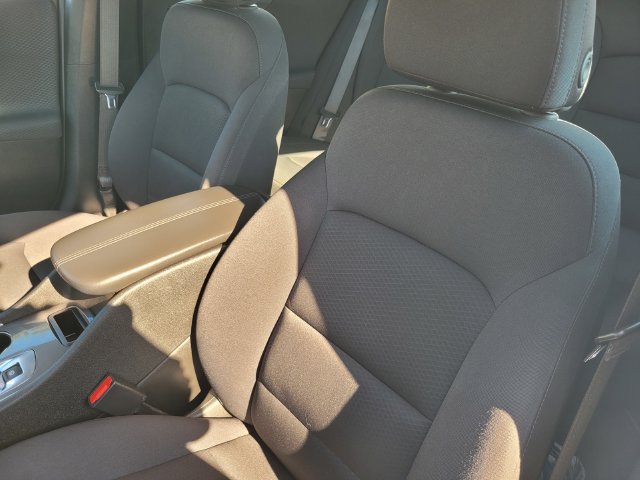 Used 2025 Chevrolet Malibu LT FWD image 13