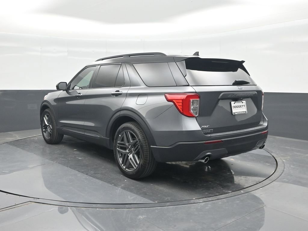 Certified 2024 Ford Explorer XLT w/ Equipment Group 202A RWD image 22