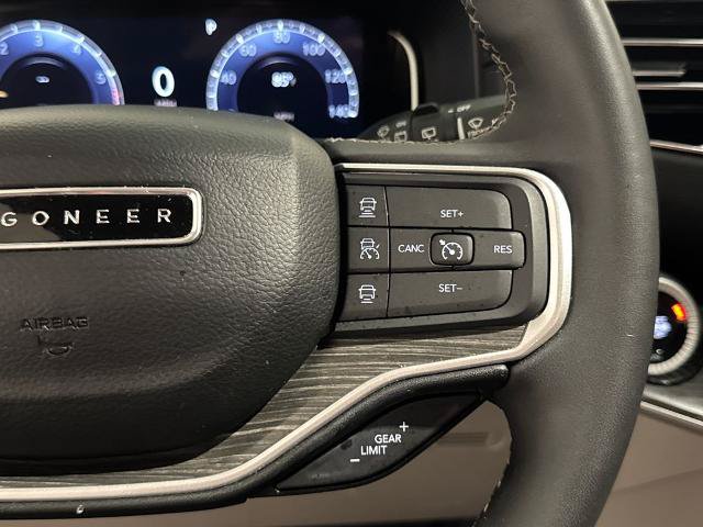 Used 2024 Jeep Wagoneer Series II w/ Flexible Seating Group RWD image 16