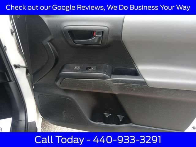 Used 2022 Toyota Tacoma SR AWD/4WD image 36