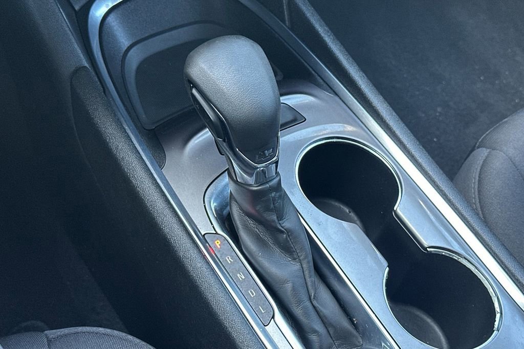 Used 2022 Chevrolet Malibu LT image 24