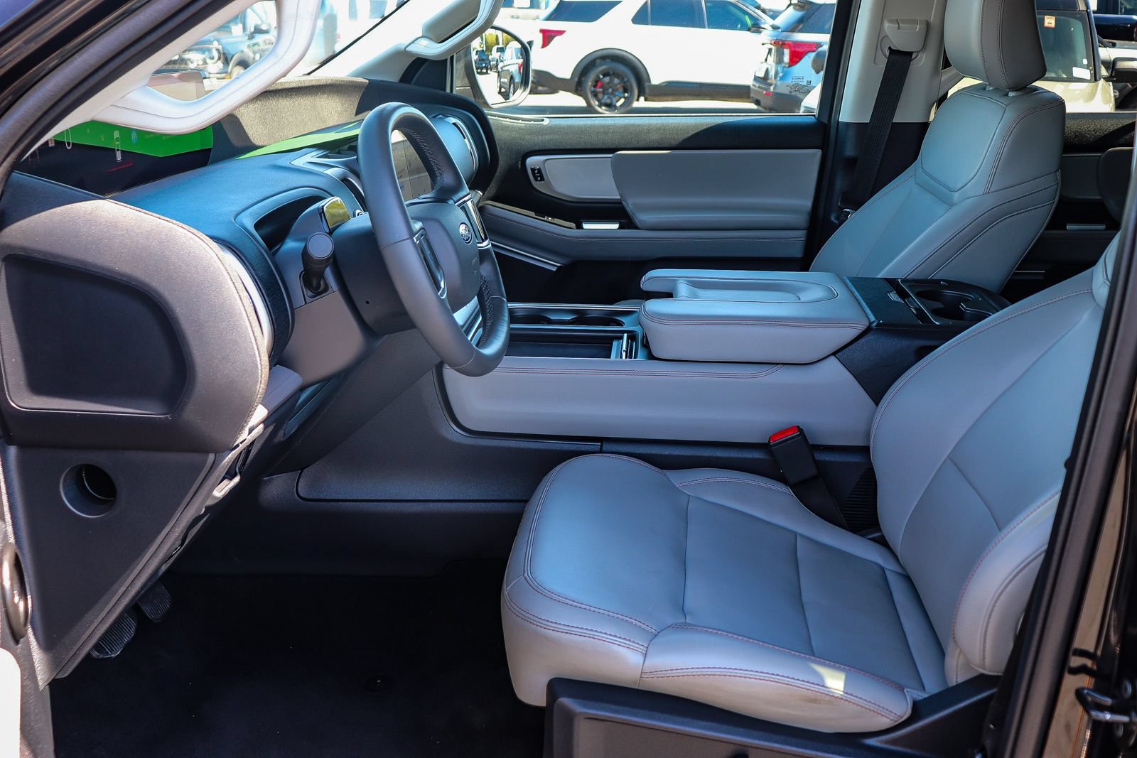 Certified 2025 Ford Expedition Active RWD image 18