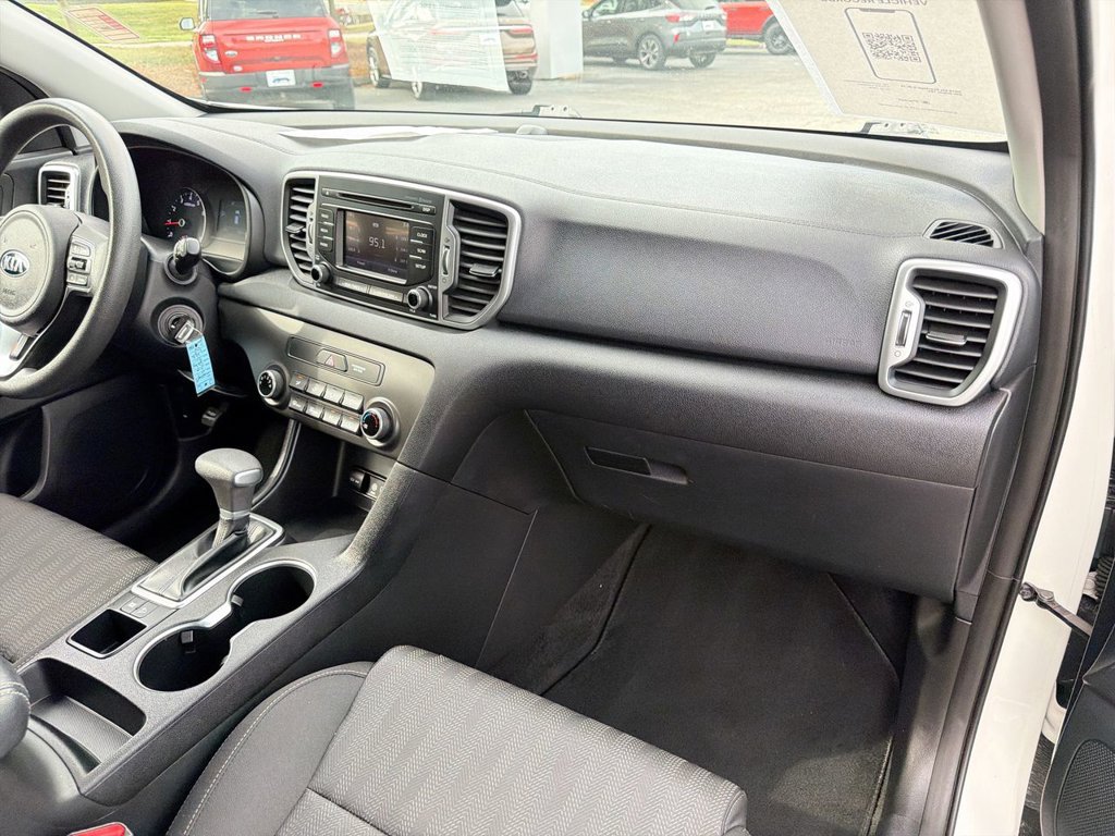 Used 2019 Kia Sportage LX FWD image 27