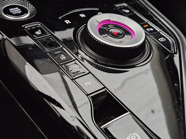 Used 2023 Kia Niro EX w/ EX Cold Weather Package image 11