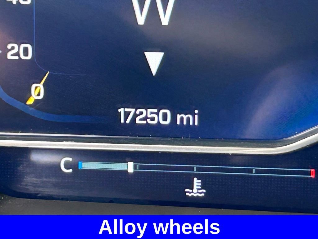 Used 2025 Chevrolet Silverado 2500 LT w/ Convenience Package image 43