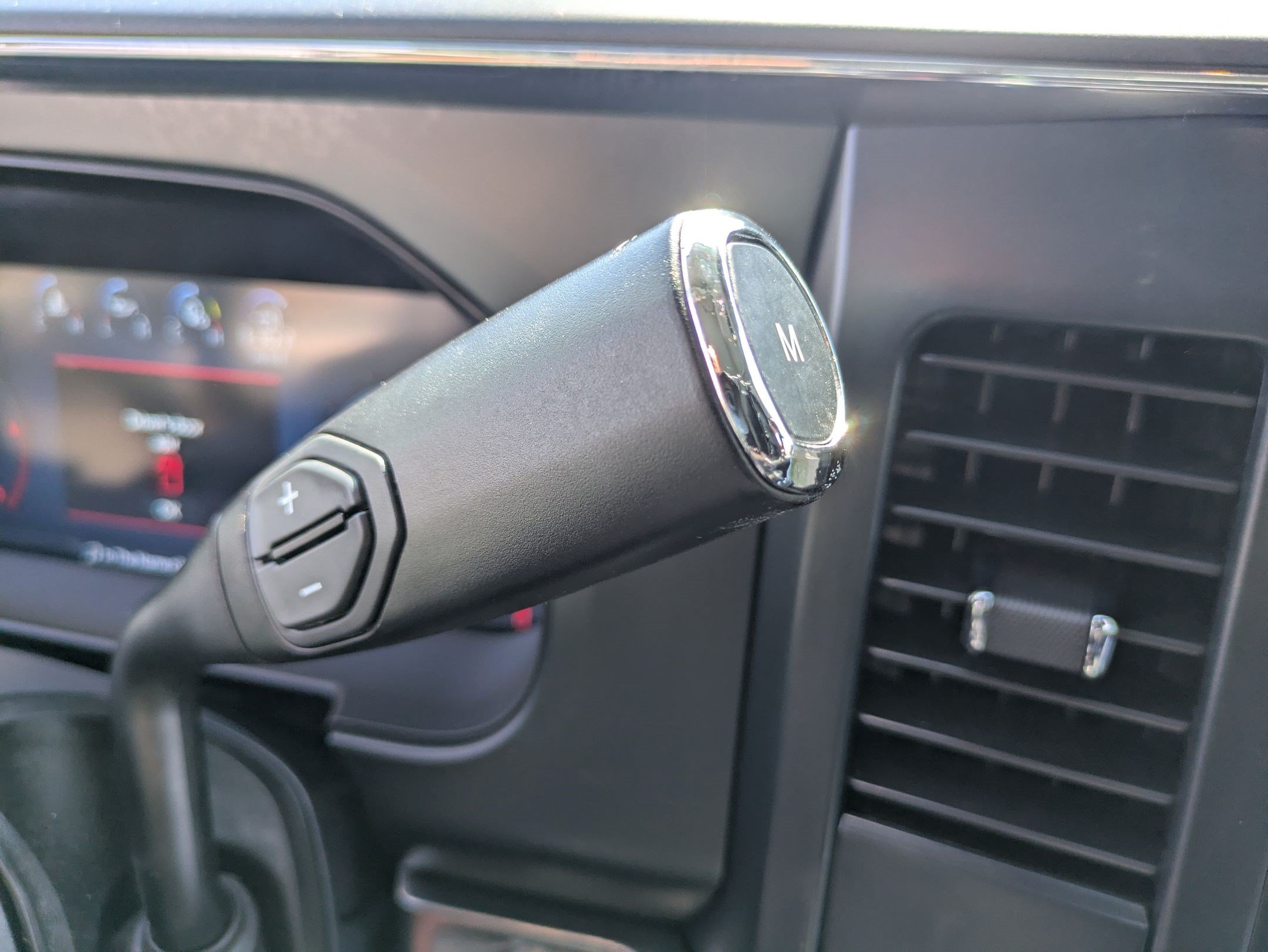 Certified 2025 Ford F250 Lariat AWD/4WD image 28