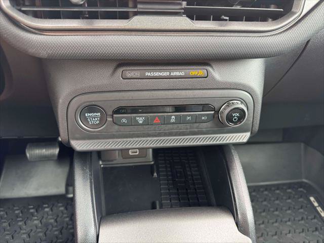 Certified 2025 Ford Bronco Sport Outer Banks w/ Outer Banks Tech Package+ AWD/4WD image 31