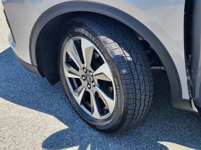 Certified 2023 Ford Escape Platinum AWD/4WD image 34