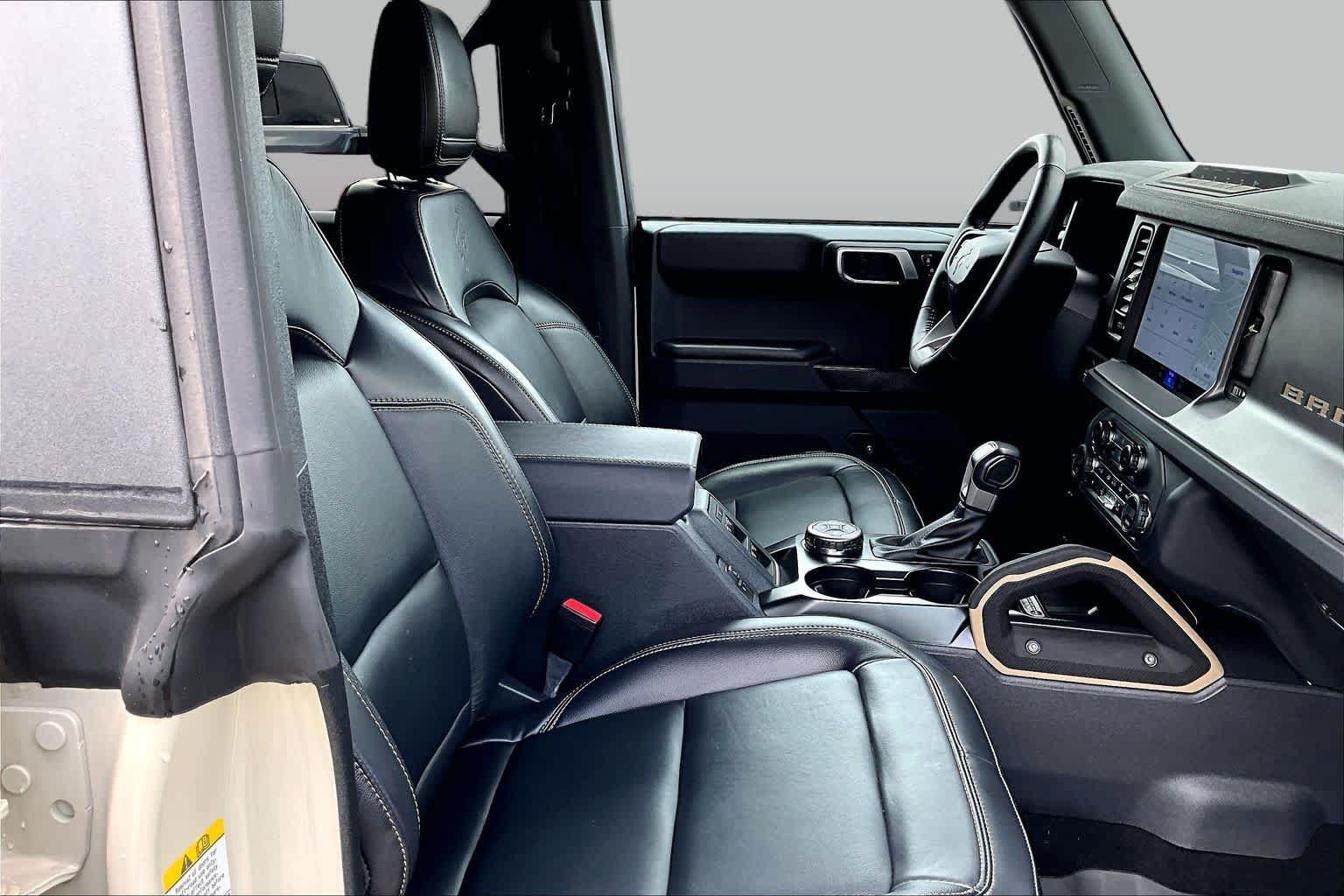Certified 2025 Ford Bronco Badlands AWD/4WD image 9