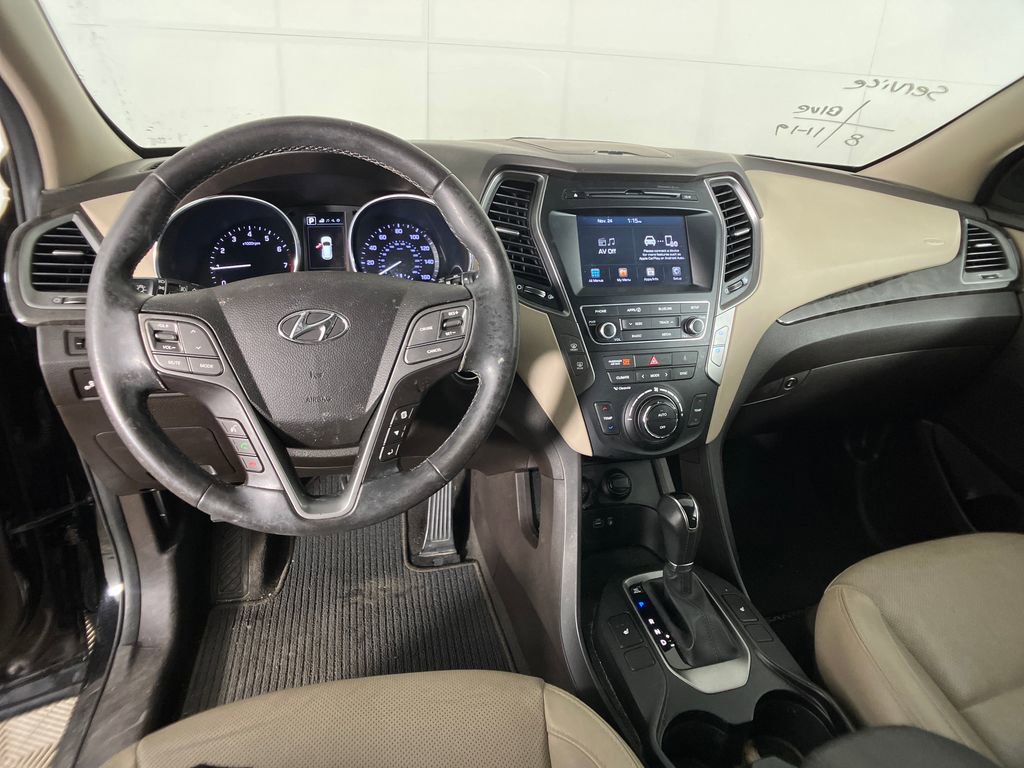 Used 2017 Hyundai Santa Fe Sport image 6