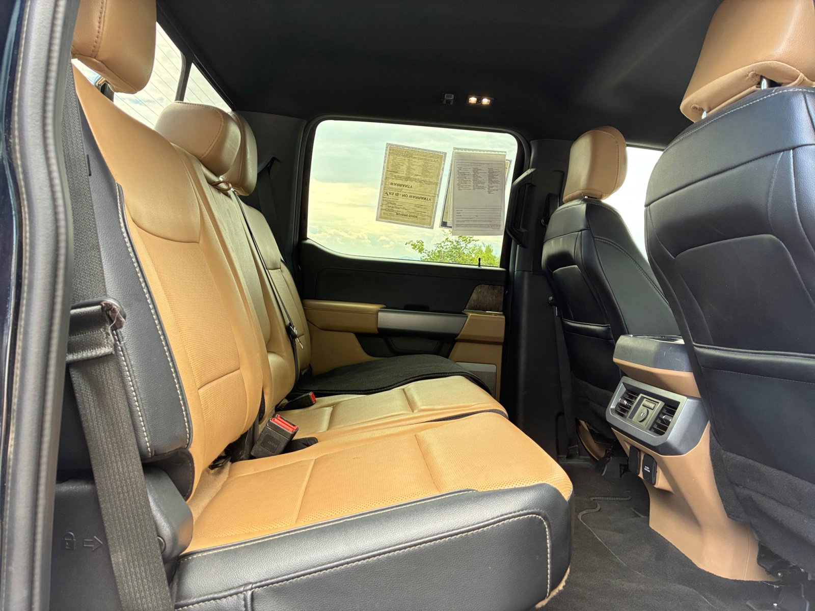 Certified 2024 Ford F250 Lariat w/ Lariat Ultimate Package AWD/4WD image 17