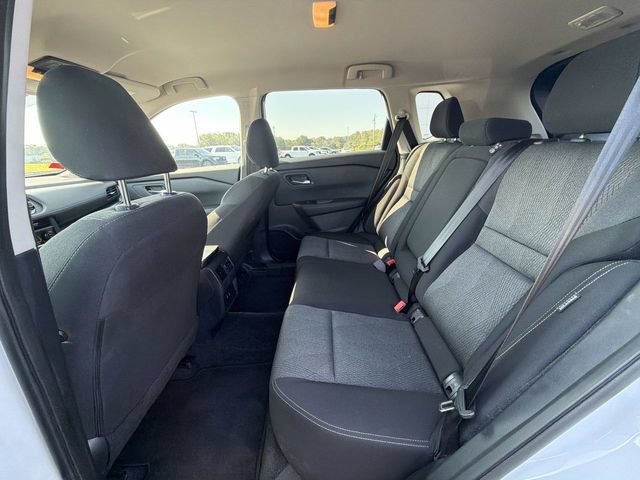 Used 2025 Nissan Rogue SV FWD image 21