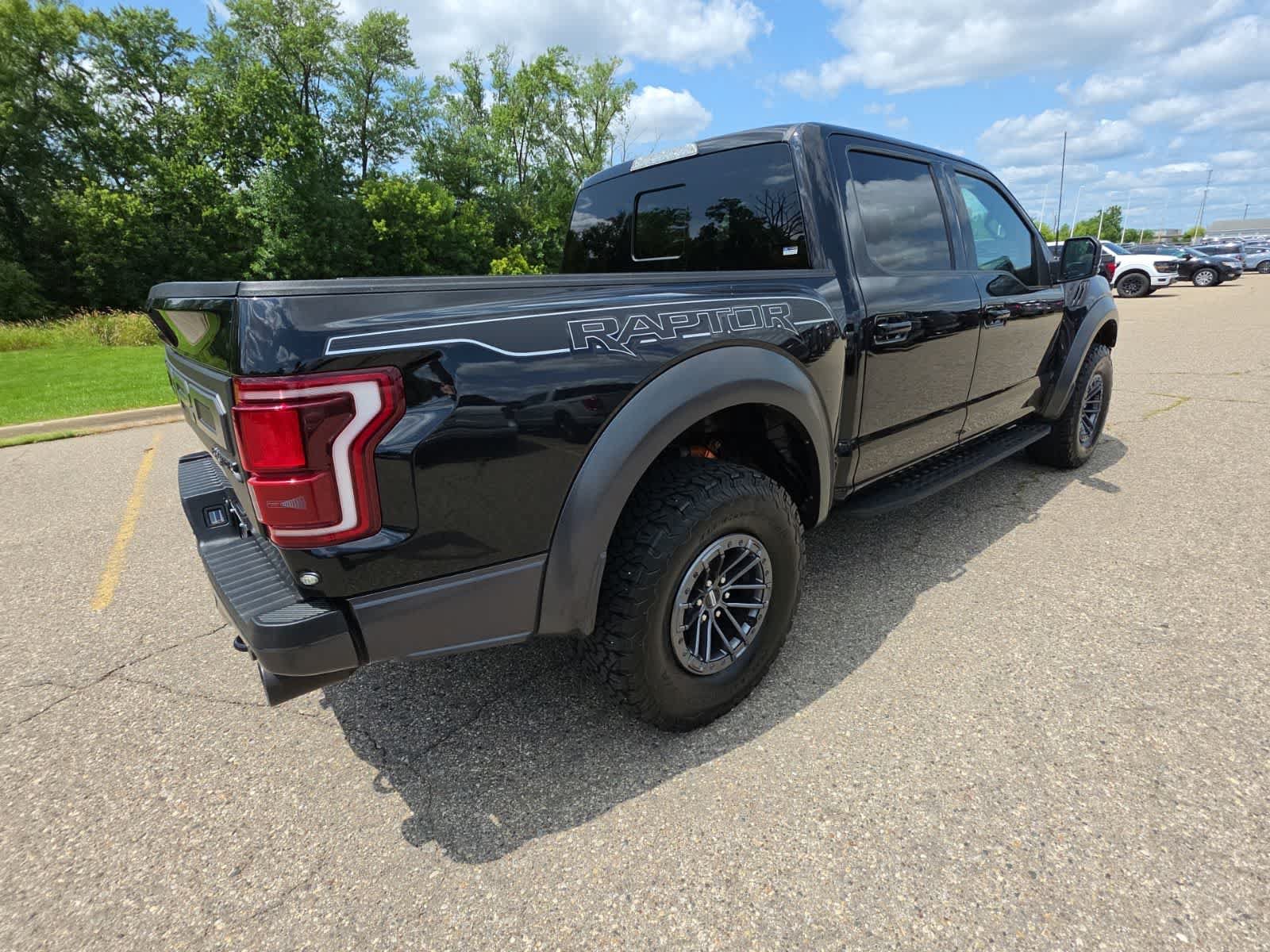Certified 2019 Ford F150 Raptor w/ Equipment Group 802A Luxury AWD/4WD image 7