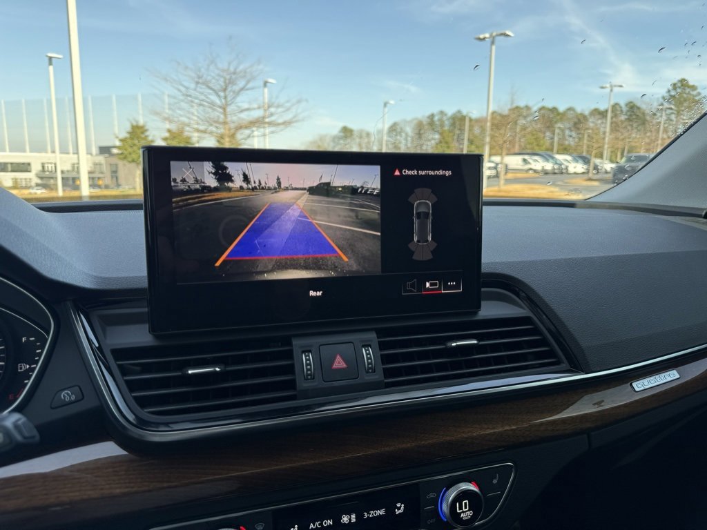 Used 2023 Audi Q5 2.0T Premium w/ Convenience Package image 17