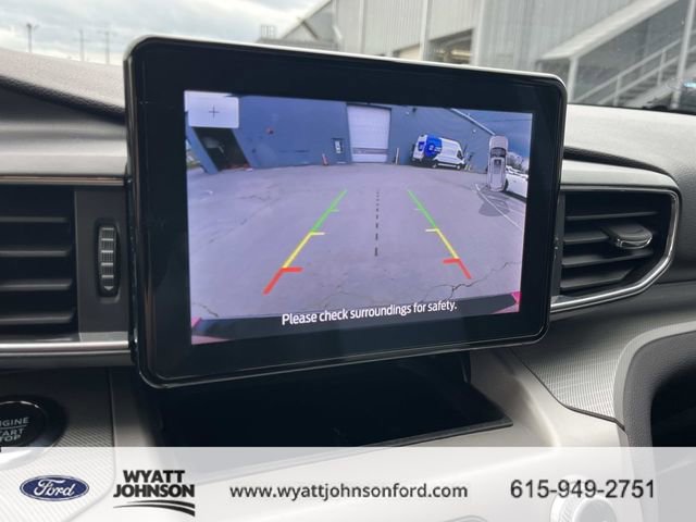 Certified 2022 Ford Explorer XLT w/ Equipment Group 202A AWD/4WD image 38