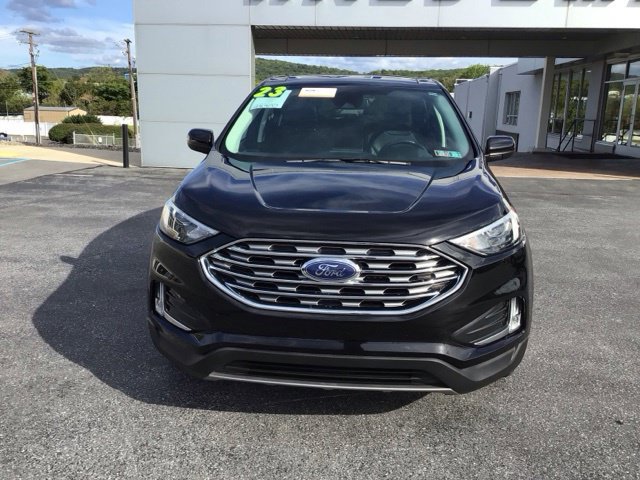 Certified 2022 Ford Edge SEL w/ Convenience Package AWD/4WD image 3