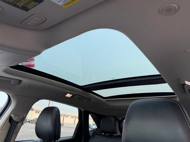 Certified 2020 Ford Escape Titanium AWD/4WD image 14