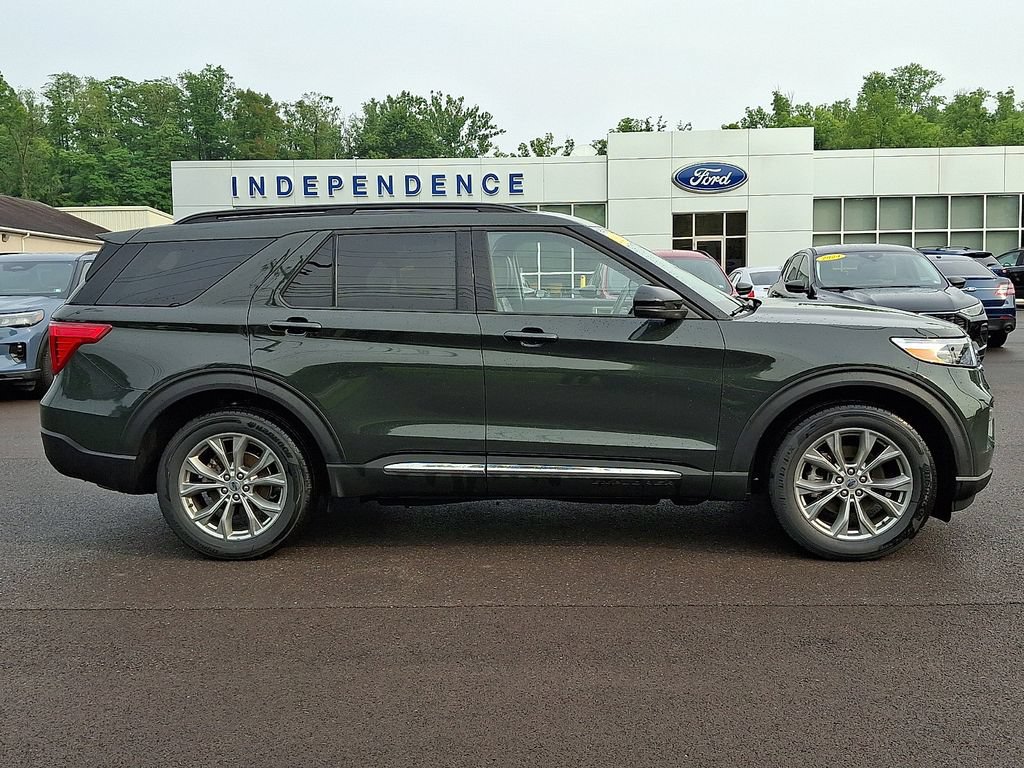Certified 2024 Ford Explorer XLT w/ Equipment Group 202A AWD/4WD image 12