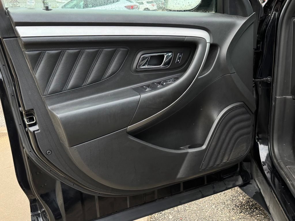Certified 2018 Ford Taurus SEL AWD/4WD image 8