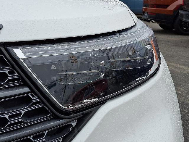 Certified 2023 Ford Explorer XLT w/ Equipment Group 202A AWD/4WD image 7