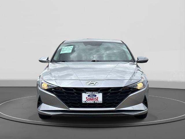Used 2021 Hyundai Elantra SE FWD image 3