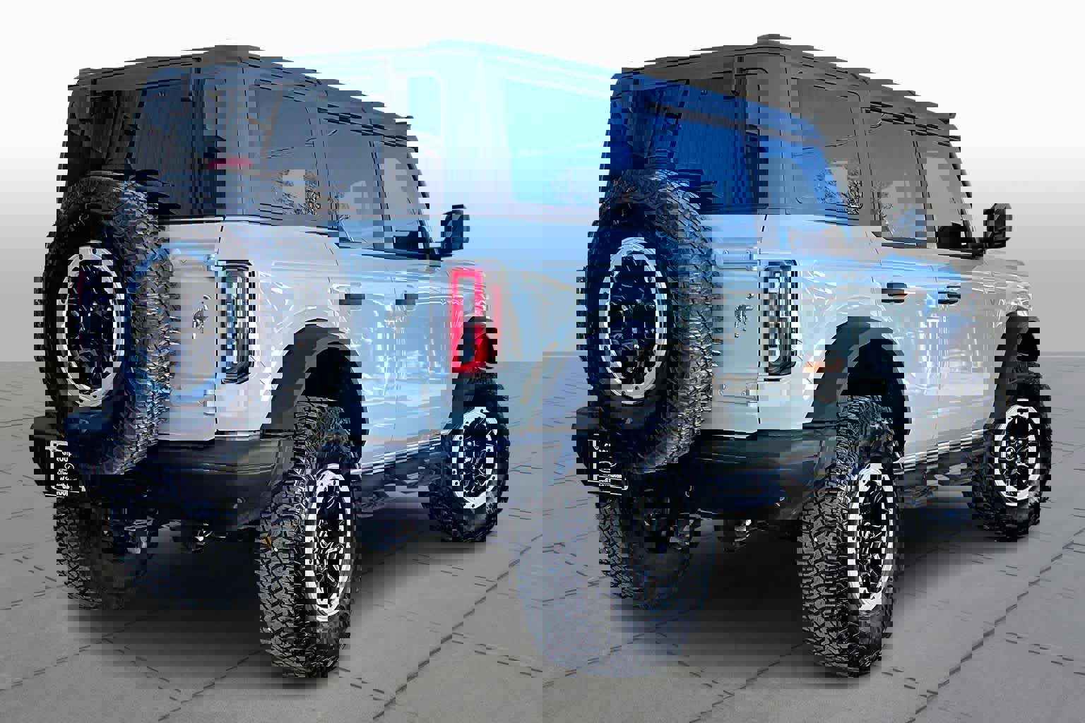 Certified 2024 Ford Bronco Badlands w/ Sasquatch Package image 3