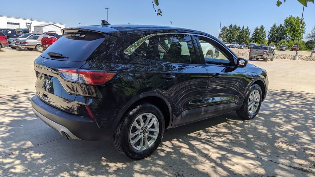 Certified 2022 Ford Escape SE w/ Convenience Package FWD image 3