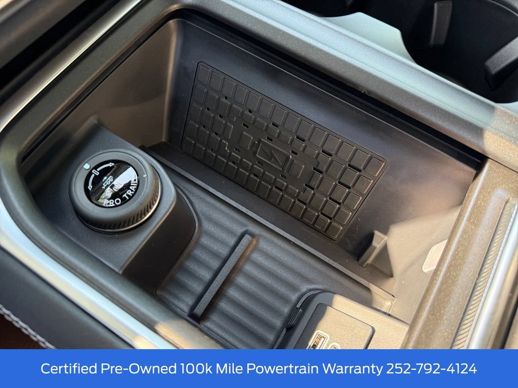 Certified 2025 Ford Expedition Max Platinum w/ Driver's Package AWD/4WD image 16
