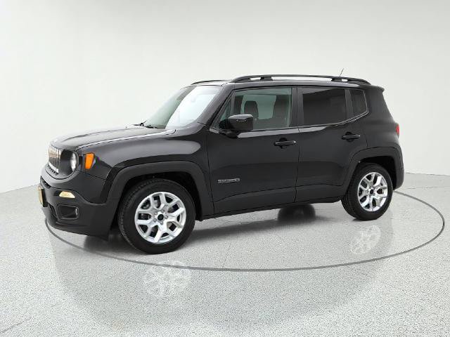 Used 2017 Jeep Renegade Latitude FWD image 8