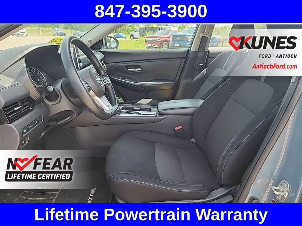 Used 2024 Nissan Sentra SV FWD image 14