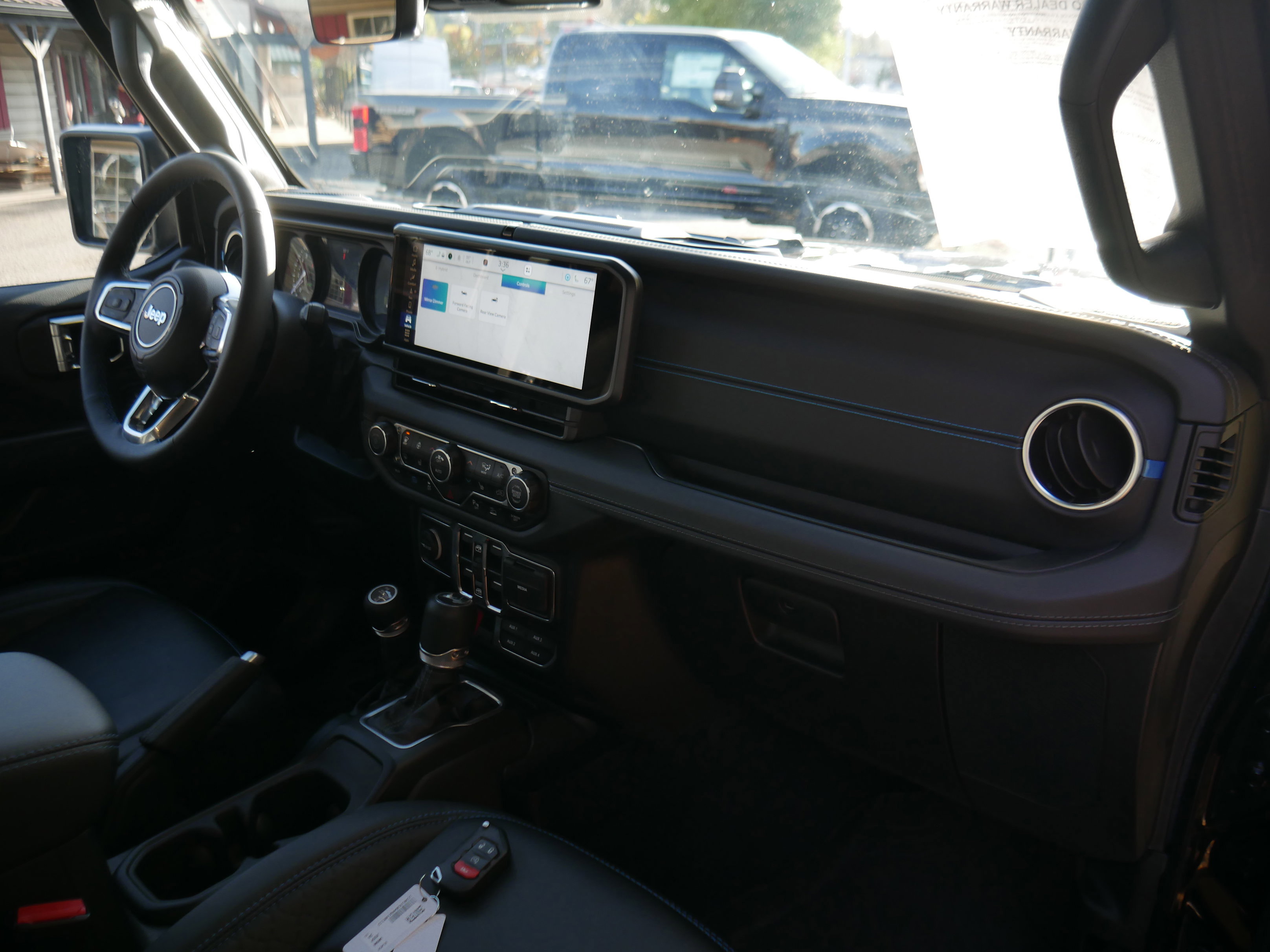 Used 2024 Jeep Wrangler High Altitude image 34
