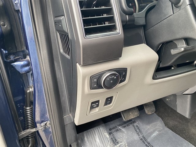 Certified 2019 Ford F150 XLT w/ Equipment Group 302A Luxury AWD/4WD image 19