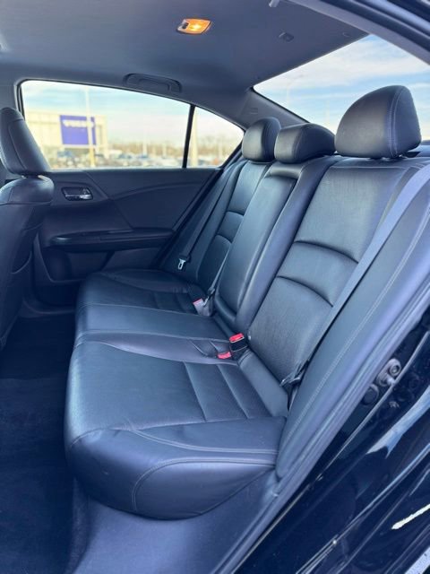 Used 2017 Honda Accord EX-L image 19