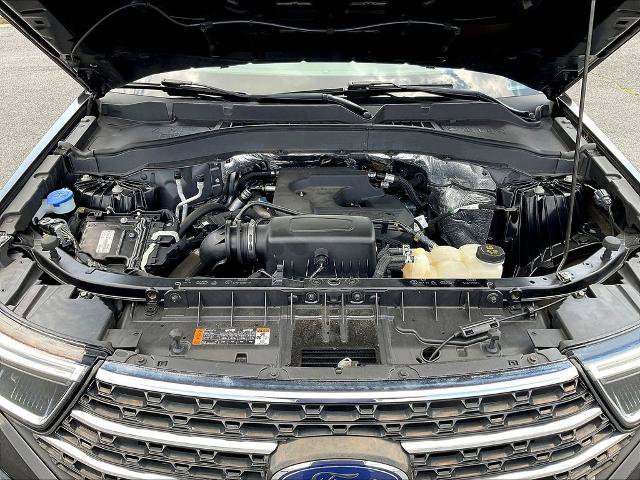 Certified 2020 Ford Explorer XLT w/ Equipment Group 202A AWD/4WD image 31