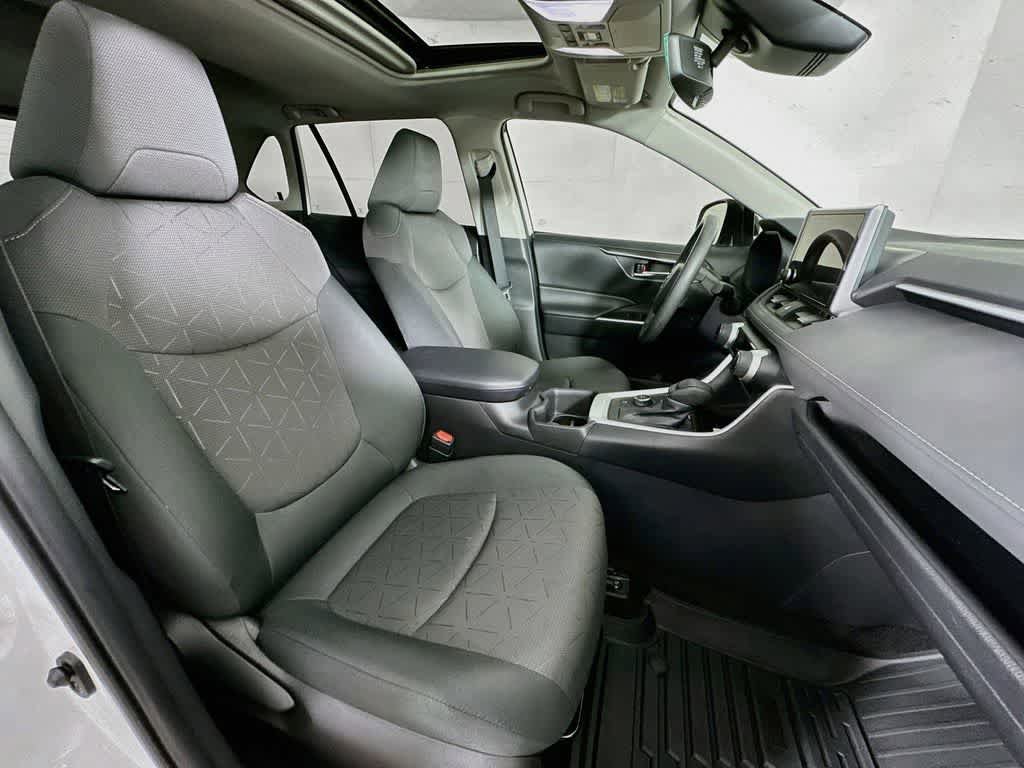 Used 2024 Toyota RAV4 XLE w/ Convenience Package AWD/4WD image 15