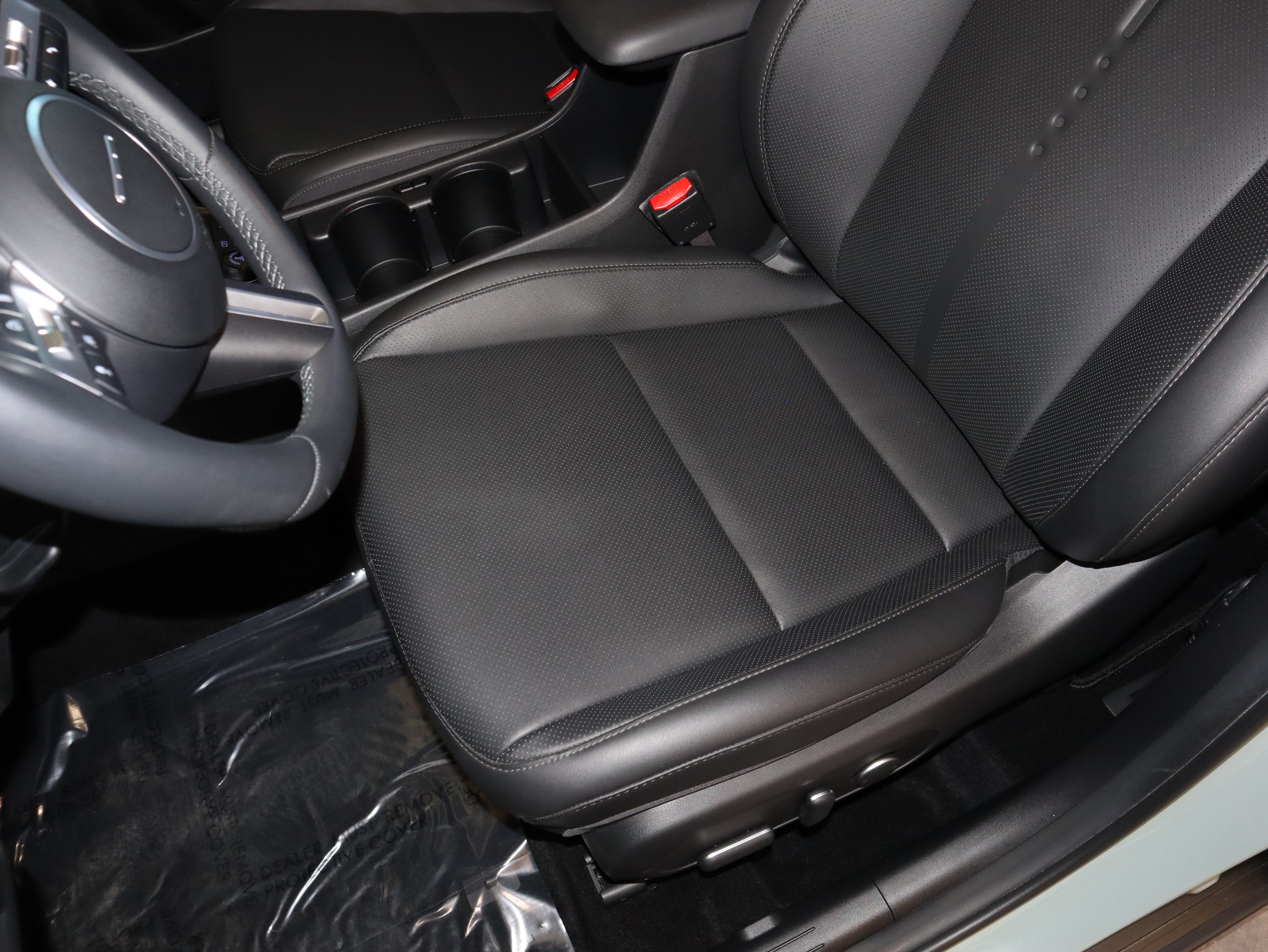 Used 2024 Hyundai Kona Limited AWD/4WD image 35