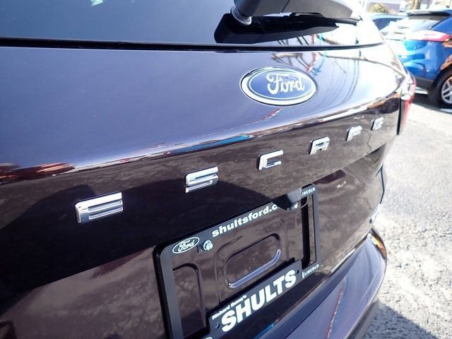 Certified 2023 Ford Escape ST-Line w/ Tech Pack #1 image 9