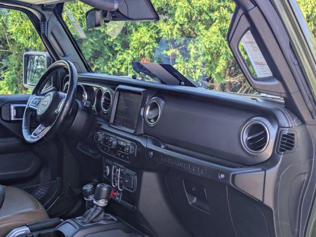 Used 2021 Jeep Wrangler Unlimited Rubicon AWD/4WD image 35