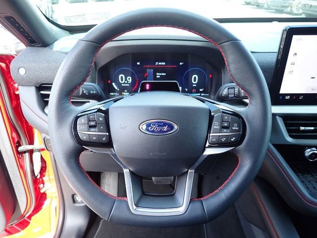 Certified 2025 Ford Explorer ST-Line w/ Premium Package image 26