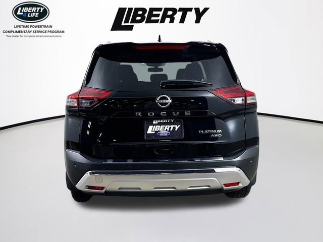 Used 2023 Nissan Rogue Platinum w/ Platinum Premium Package image 4