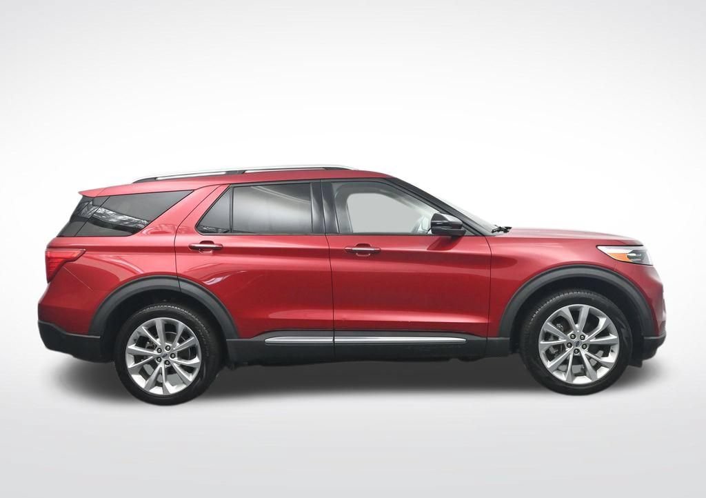 Certified 2021 Ford Explorer Platinum w/ Equipment Group 601A AWD/4WD image 4