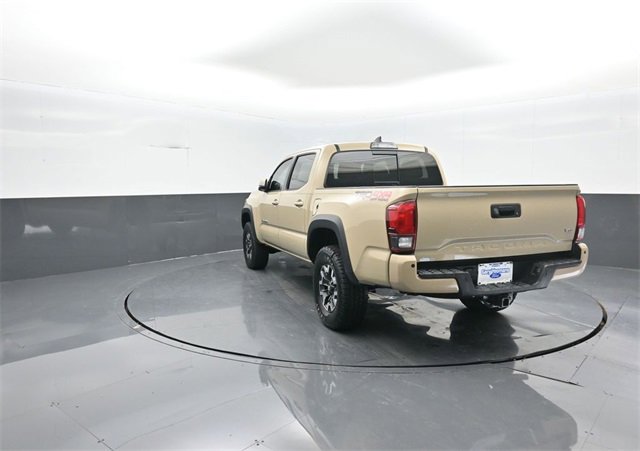 Used 2019 Toyota Tacoma TRD Off-Road image 5