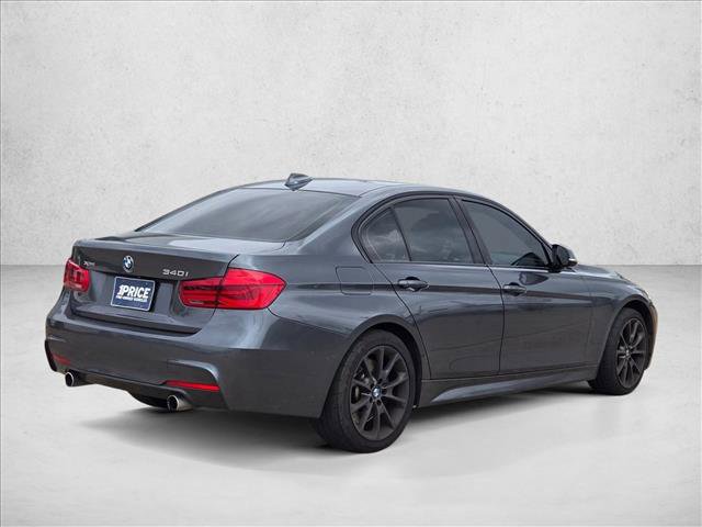 Used 2017 BMW 340i xDrive Sedan AWD/4WD image 5