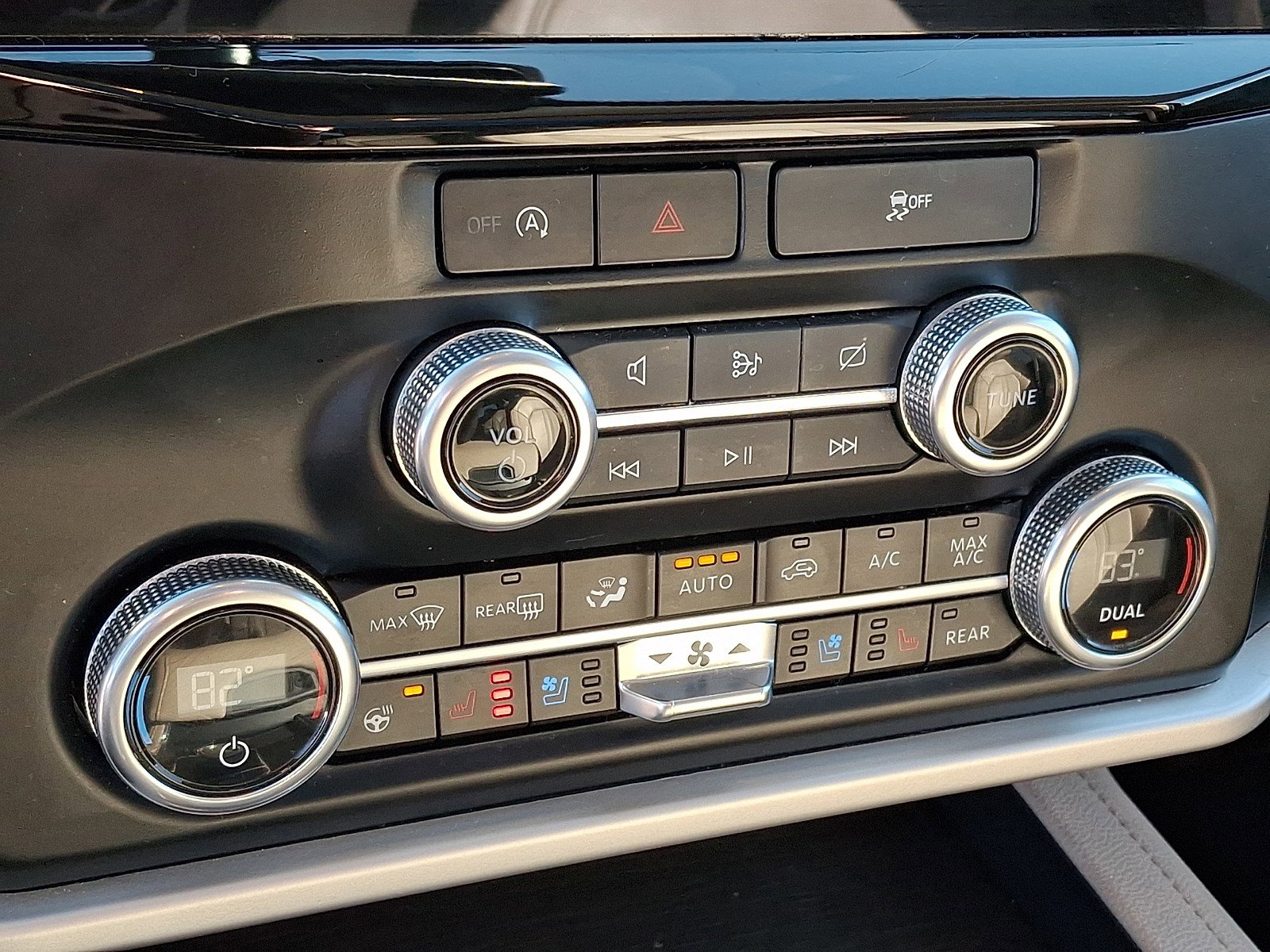 Certified 2024 Ford Expedition Limited image 15