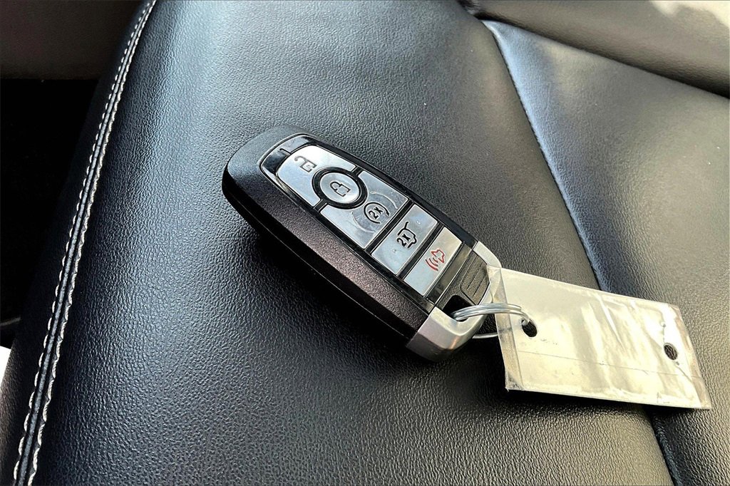 Certified 2022 Ford Explorer XLT w/ Equipment Group 202A image 12