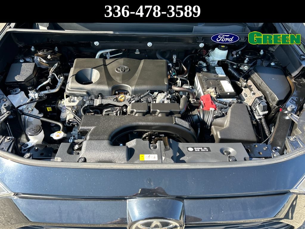 Used 2021 Toyota RAV4 XLE FWD image 14