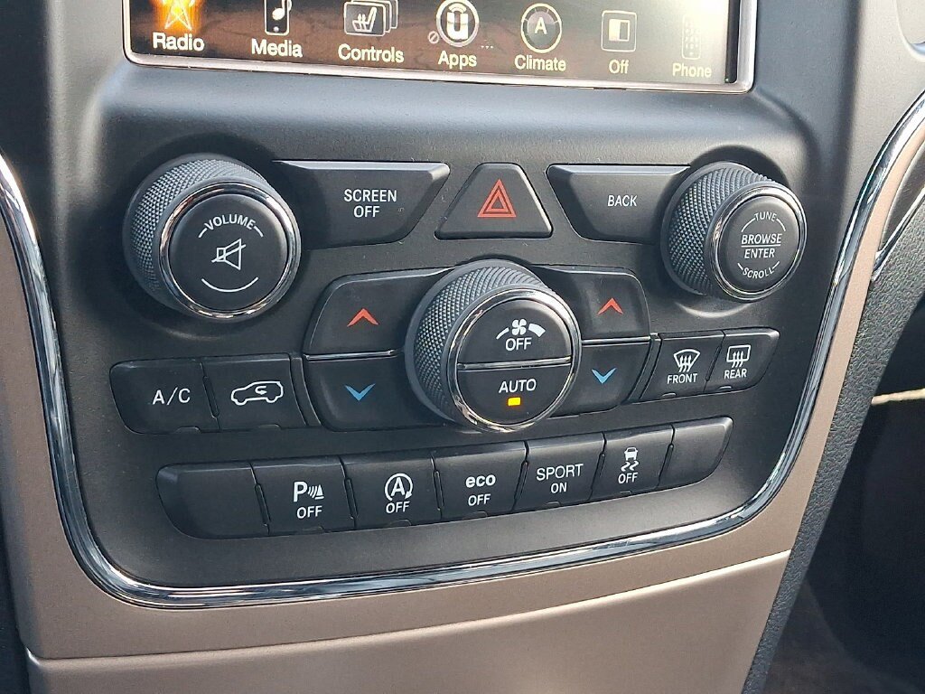 Used 2017 Jeep Grand Cherokee Limited AWD/4WD image 16