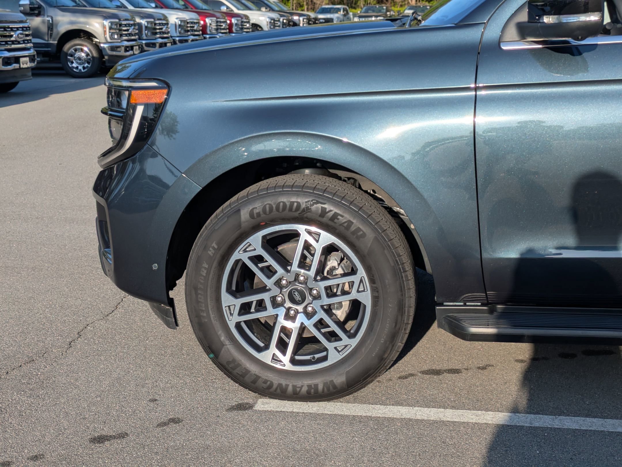Certified 2025 Ford Expedition Max Active RWD image 11