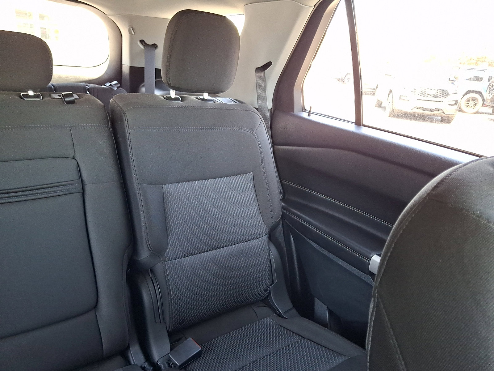 Certified 2024 Ford Explorer XLT AWD/4WD image 20